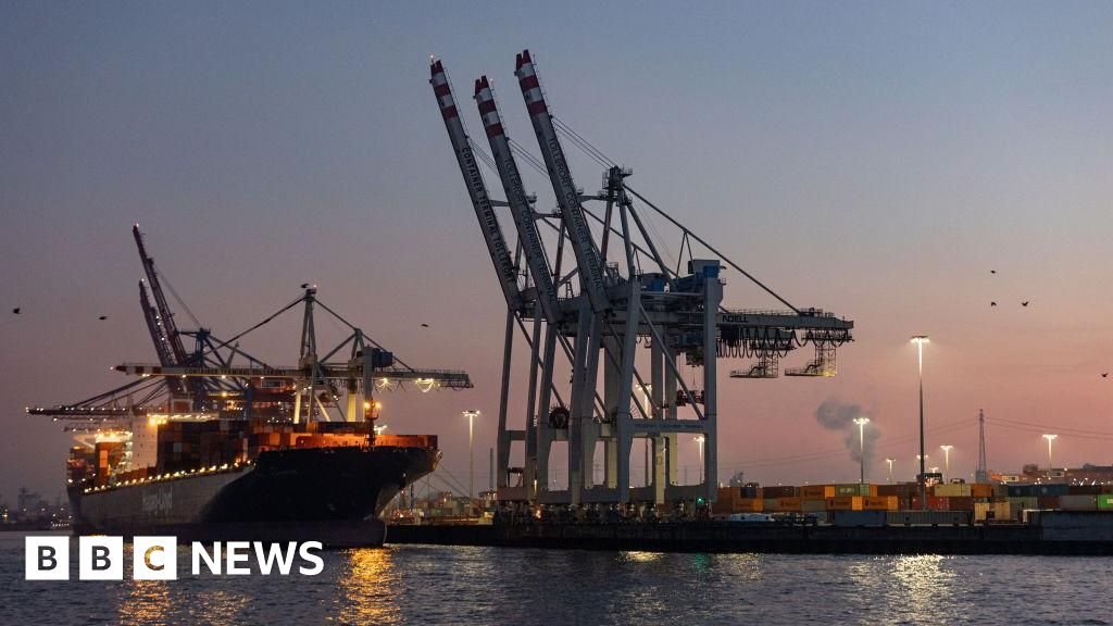 EU to suspend approval of US tariffs deal