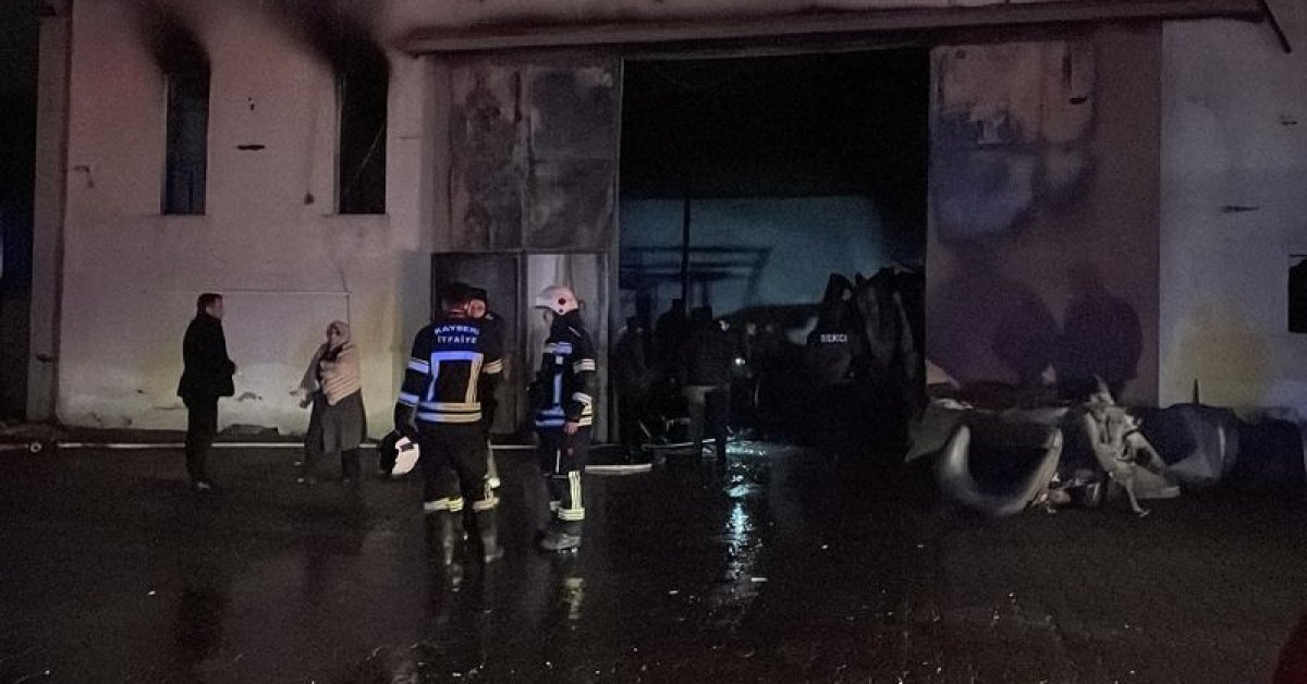 Kayseri’de mobilya fabrikasında yangın | Son dakika haberleri