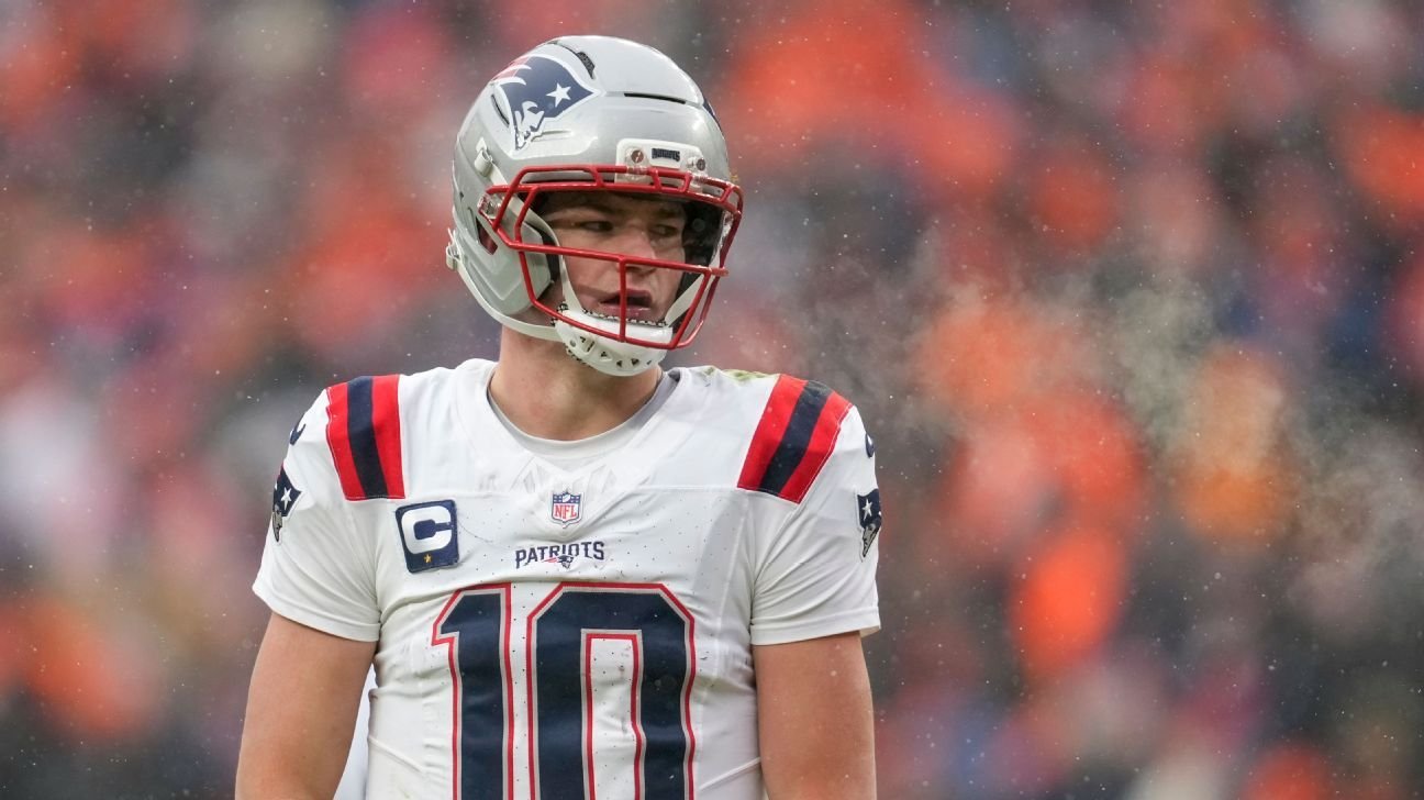 Patriots’ Vrabel not too worried about QB Maye’s shoulder