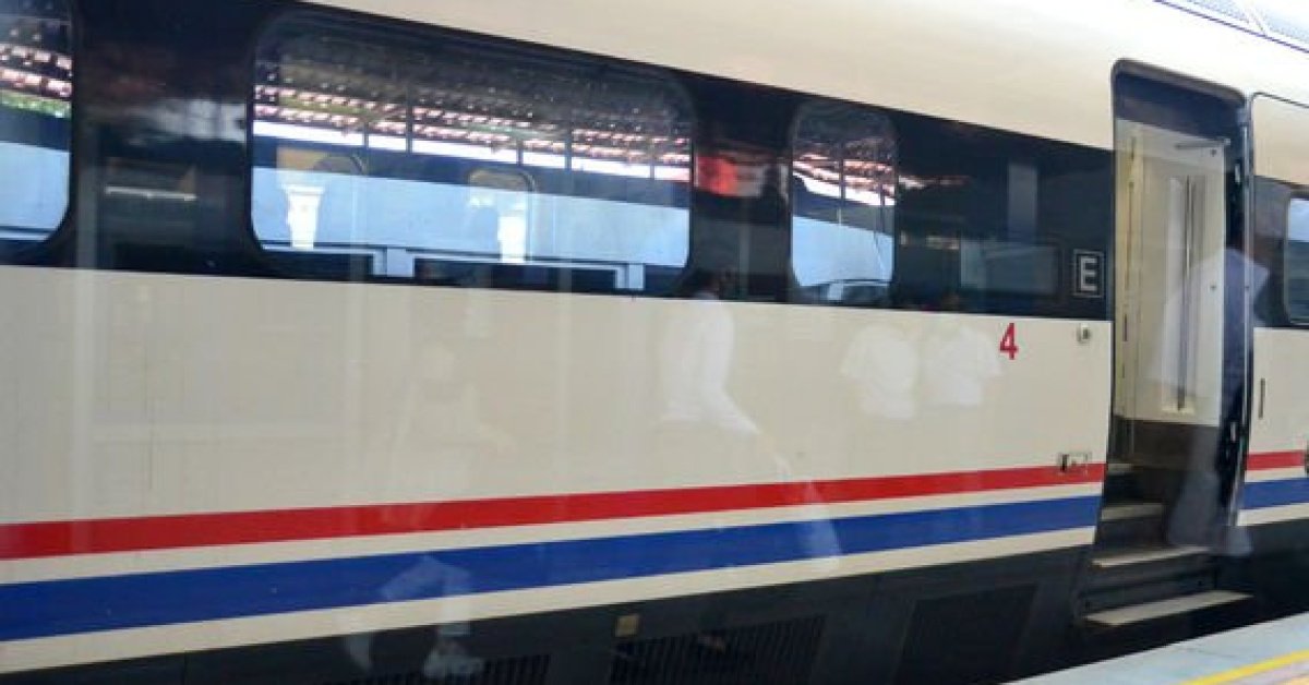 Tren garında kelepçe! Avukat 1 kilo uyuşturucuyla yakalandı!