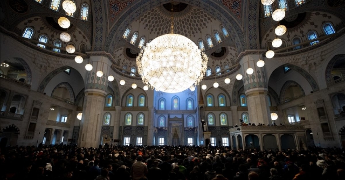 Ramazan ne zaman başlıyor, ayın kaçında? Diyanet 2026 takvimi ile Ramazan tarihi belli oldu