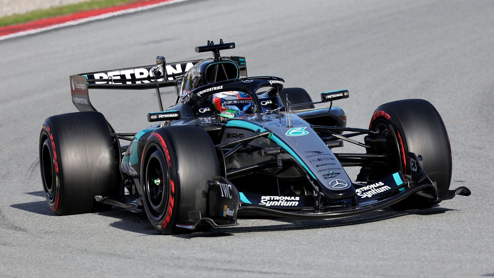 F1 pre-season testing: Martin Brundle says ‘relentless’ Mercedes pace and reliability cannot be ignored after Barcelona shakedown | F1 News