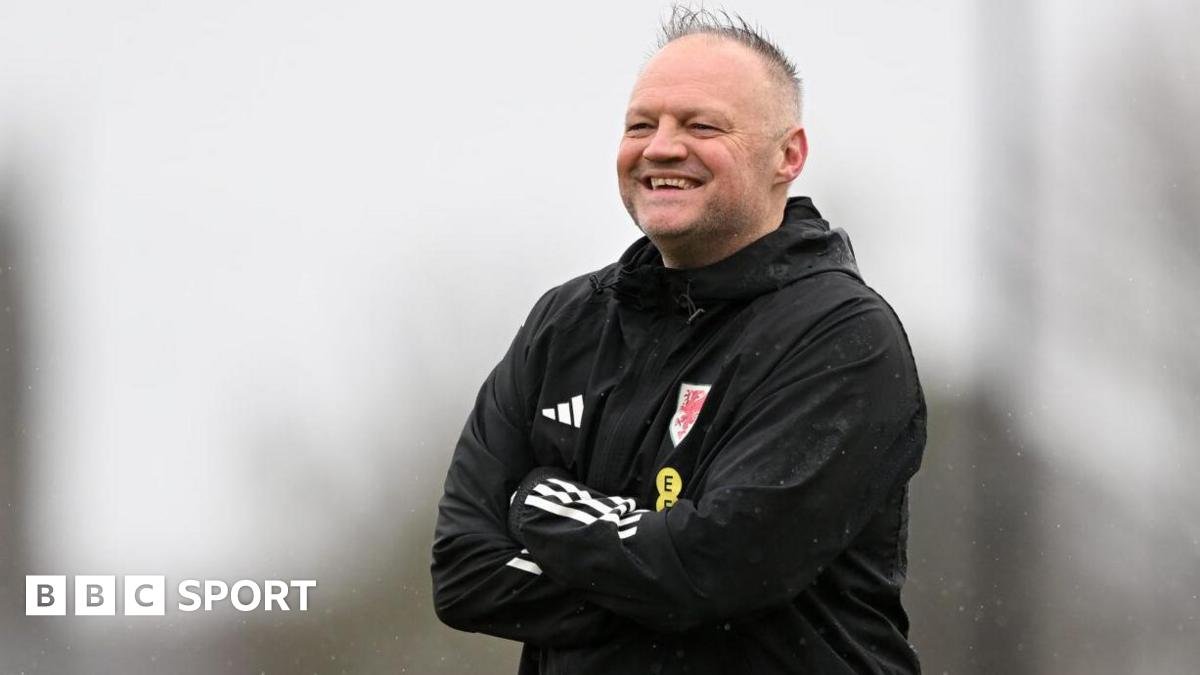 Jon Grey leaves Wales women role to take men’s under-18 and Swansea City jobs