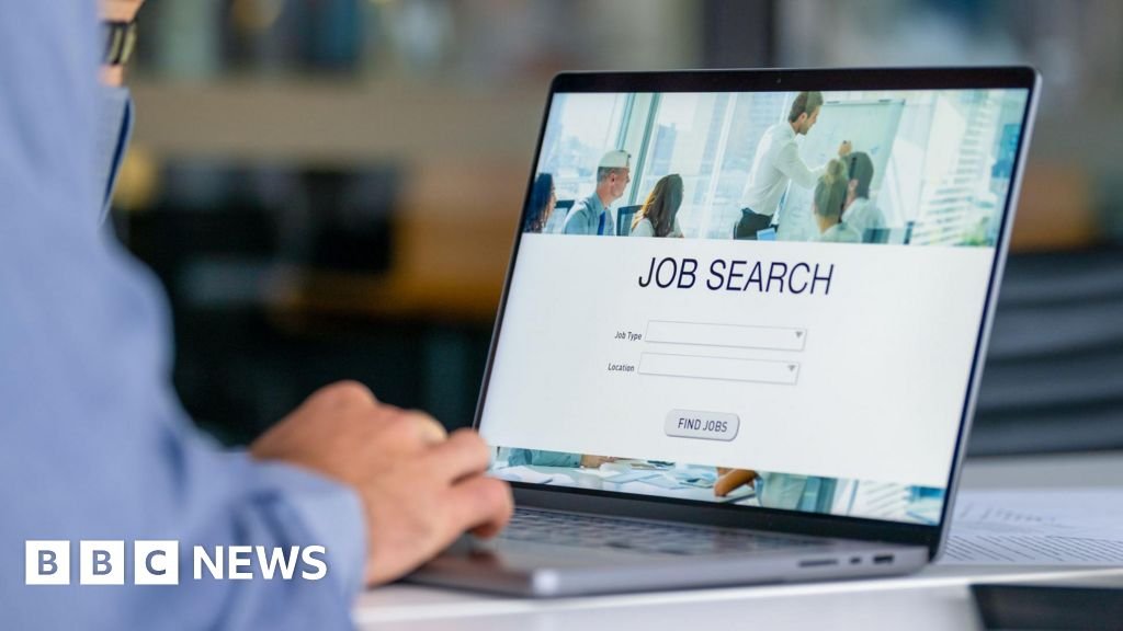 Should more be done to tackle ‘ghost jobs’?