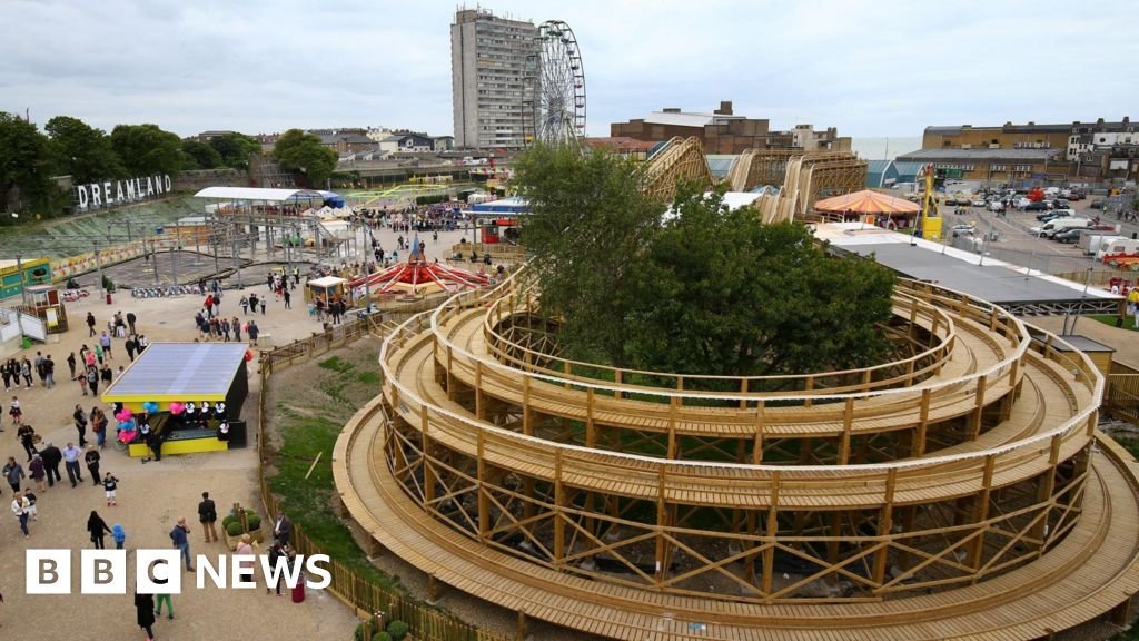 Britain's oldest rollercoaster closed for good