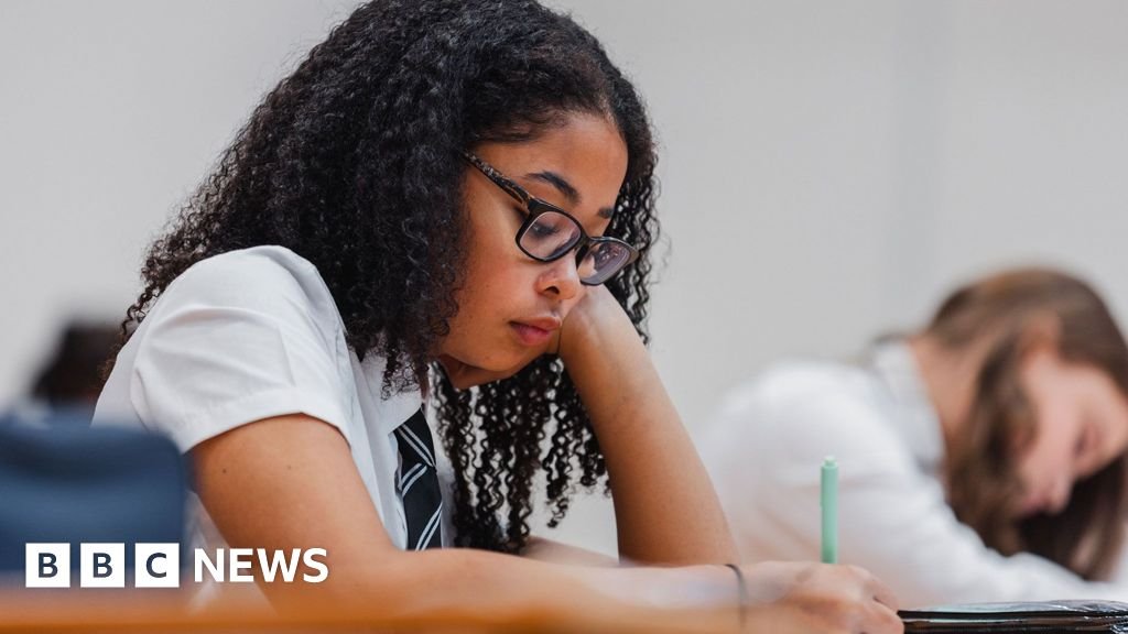 Keep suspended pupils in school, ministers say