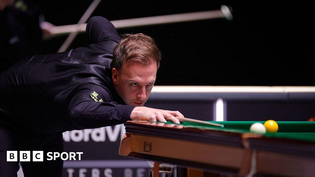 Judd Trump to face Ali Carter in German Masters semi-final