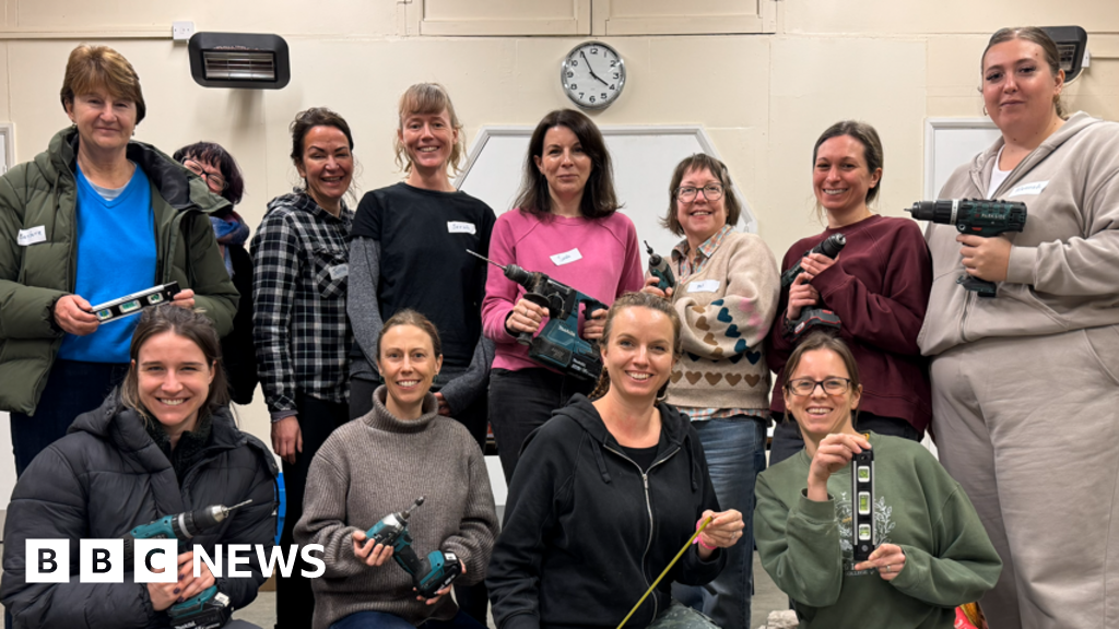 The friends who are boosting women's DIY skills