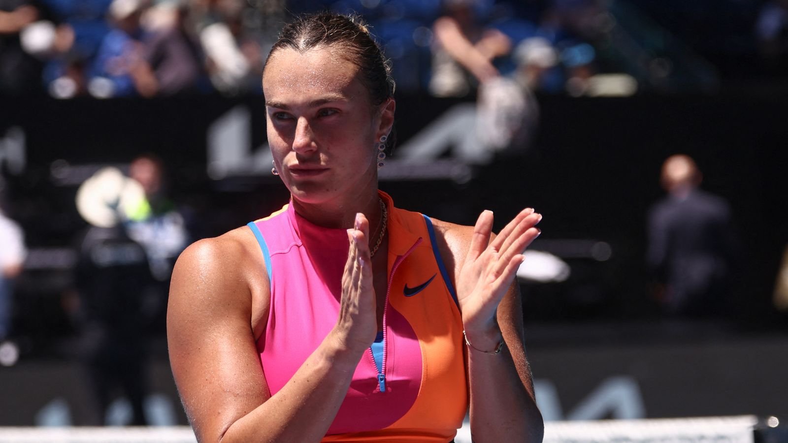 Australian Open: Aryna Sabalenka brushes aside teenager Iva Jovic in soaring Melbourne temperatures | Tennis News