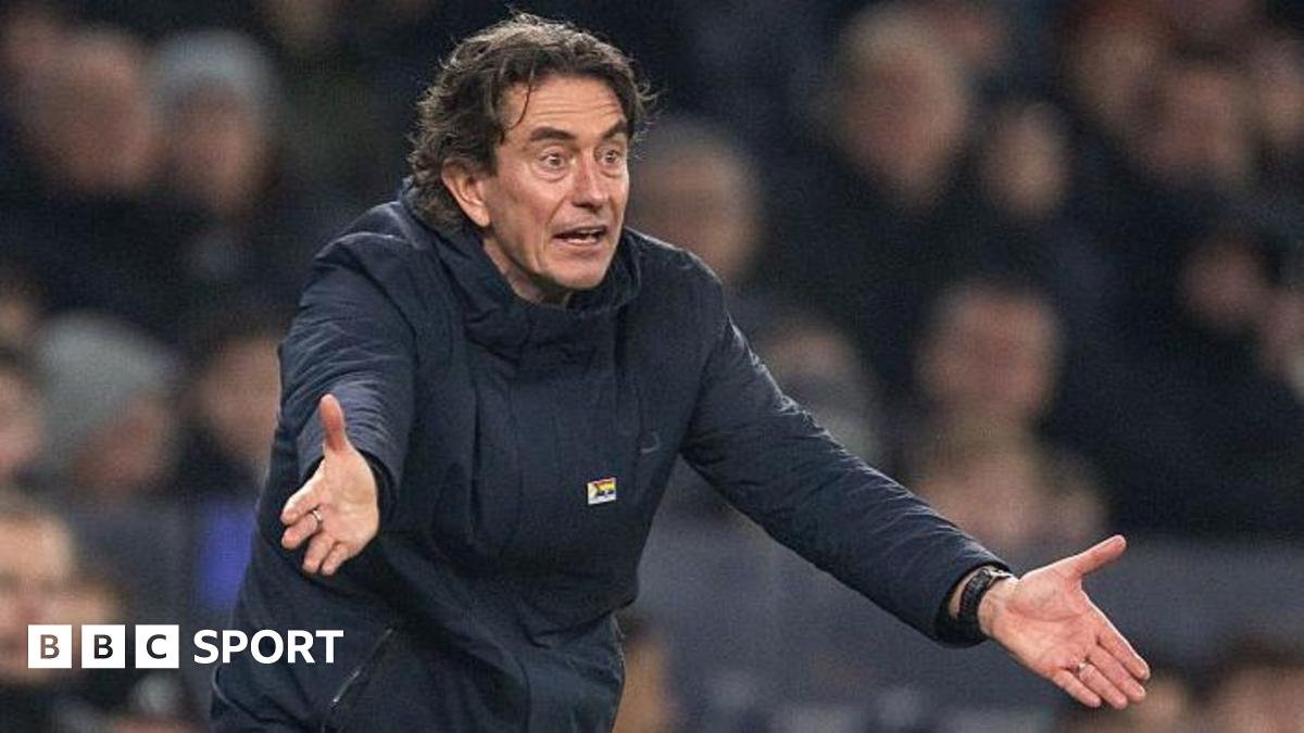 Football: Are fans booing their own team and manager more?