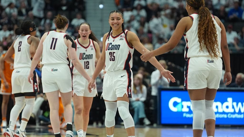 UConn crushes Tennessee for Lady Vols’ worst loss in rivalry