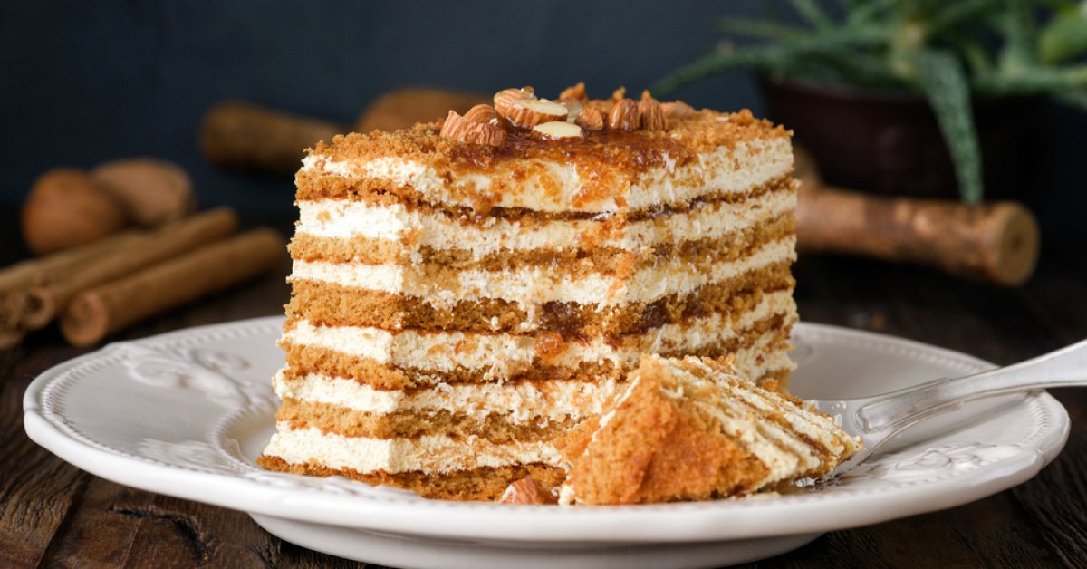 pratik muhallebili bisküvili pasta nasıl yapılır, malzemeleri neler?