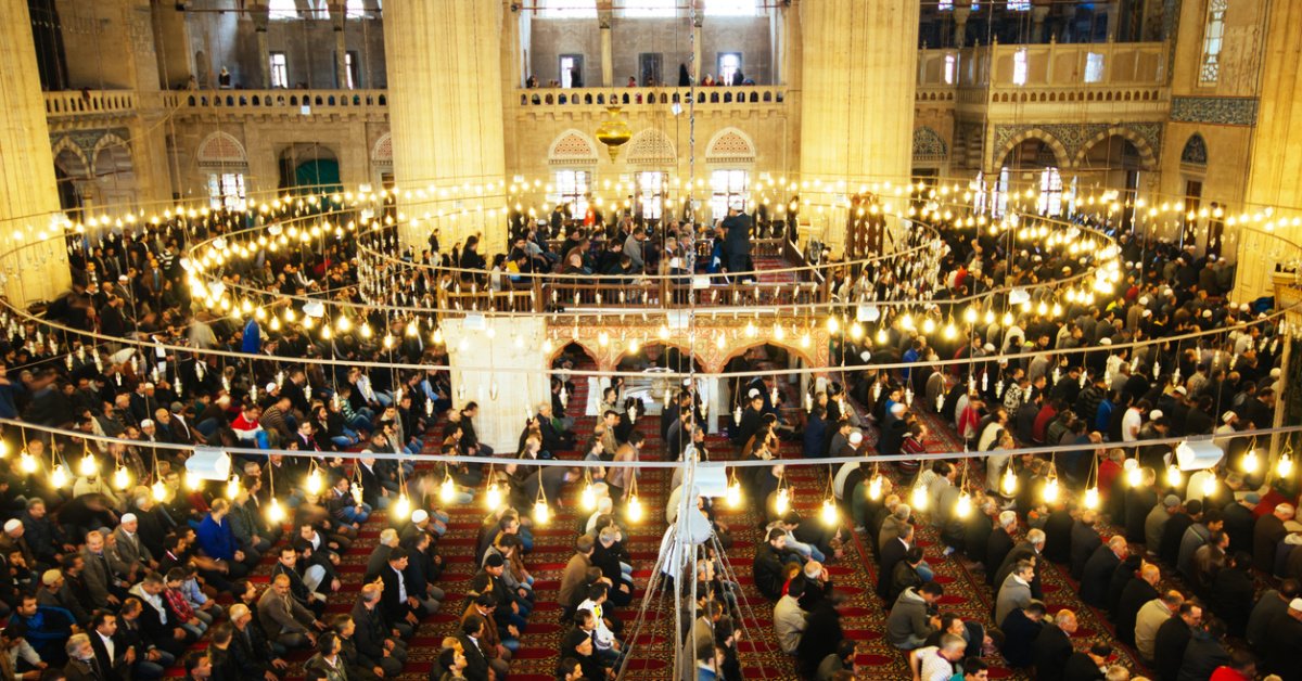 Bayram namazına gitmemek günah mı? Diyanet’e göre bayram namazına gitmemek caiz mi?