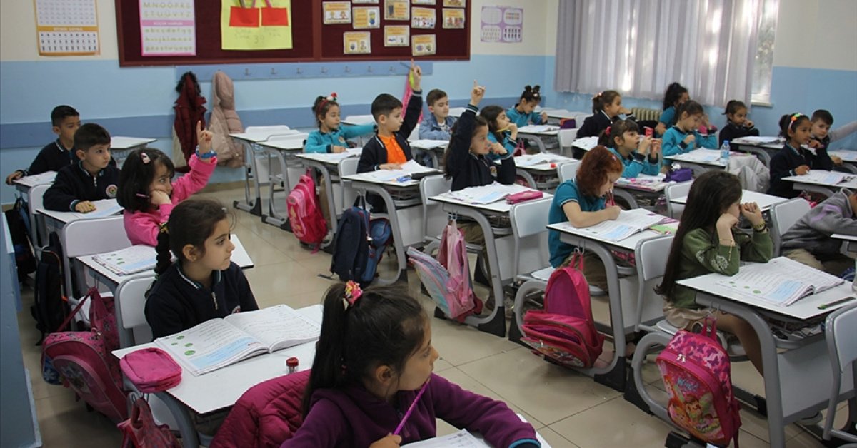 Yarın okullar tatil mi? 6 Şubat 2026 Kahramanmaraş, Adıyaman ve Gaziantep’te okul var mı, tatil mi, ders işlenecek mi?