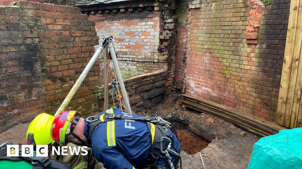 Man rescued after falling 30ft down well