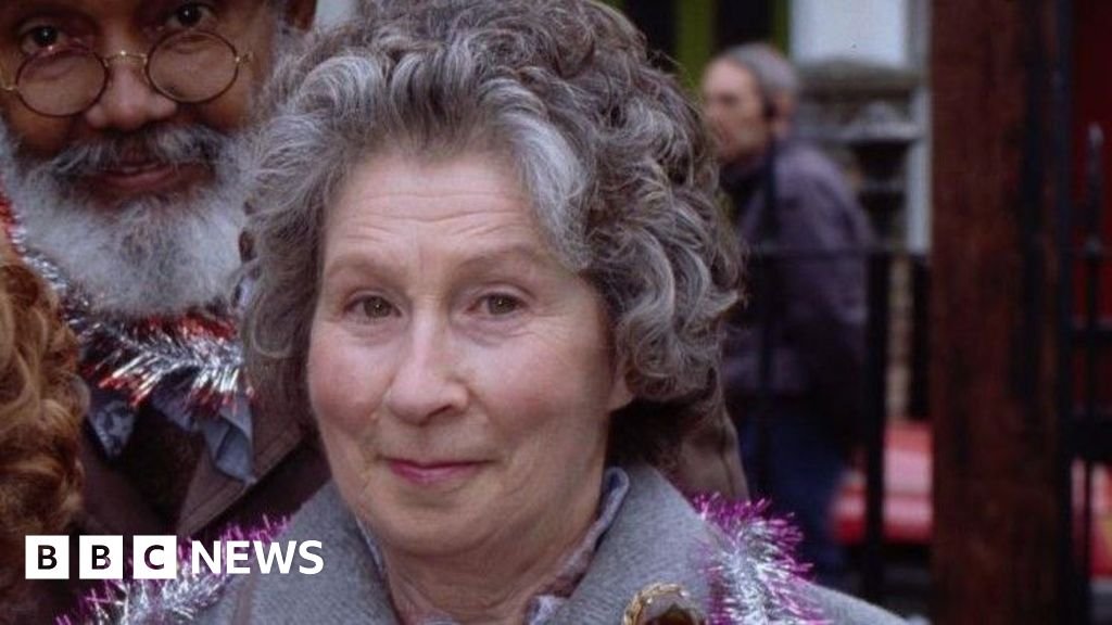 Former EastEnders star dies aged 104