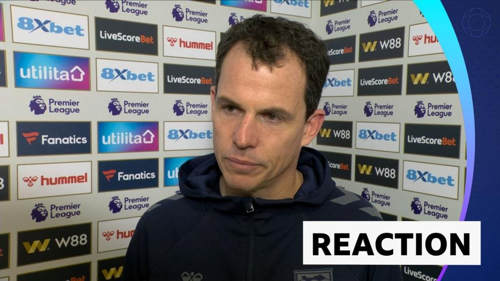 Sunderland 3-0 Burnley: Regis Le Bris not aiming for Europe despite impressive season