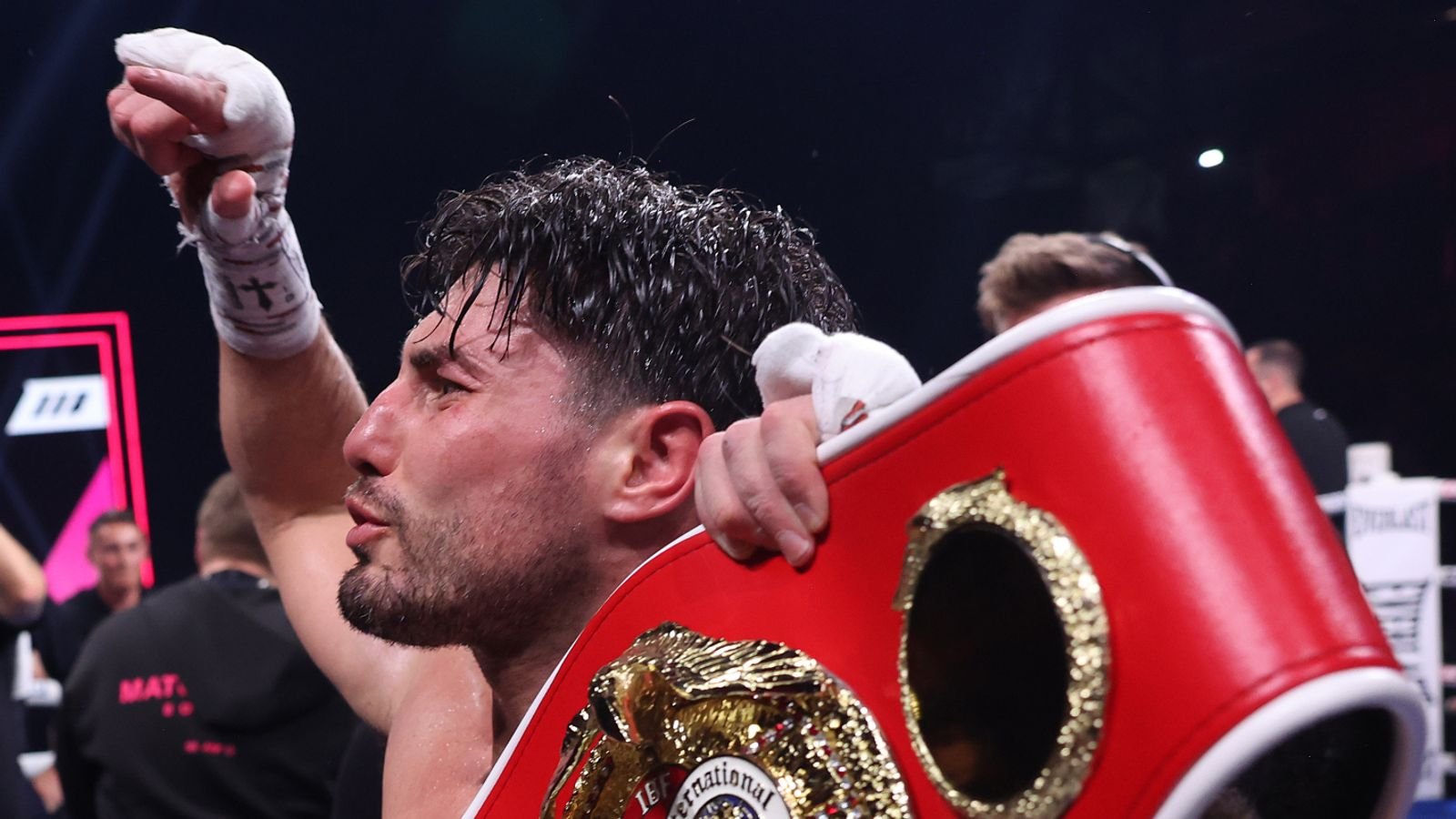 Josh Kelly becomes IBF light-middleweight champion after recovering from knockdown to beat Bakhram Murtazaliev in Newcastle | Boxing News